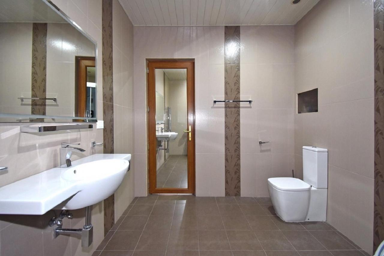 Tumanyan Street 3 Bedroom Deluxe Apartment With Large Balcony Tm662 Erevan Exterior foto