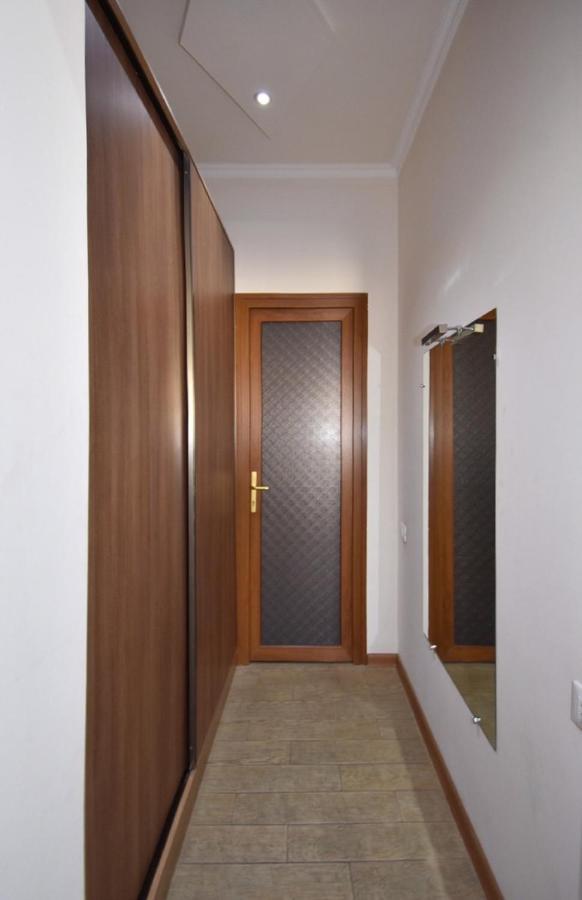 Tumanyan Street 3 Bedroom Deluxe Apartment With Large Balcony Tm662 Erevan Exterior foto